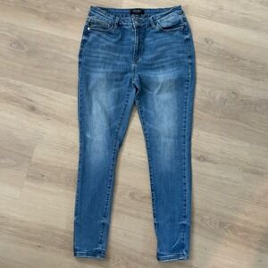 Judy Blue Women's Plus Skinny Fit Mid Rise Med Wash Jeans Style‎ JB8859 - 15/32